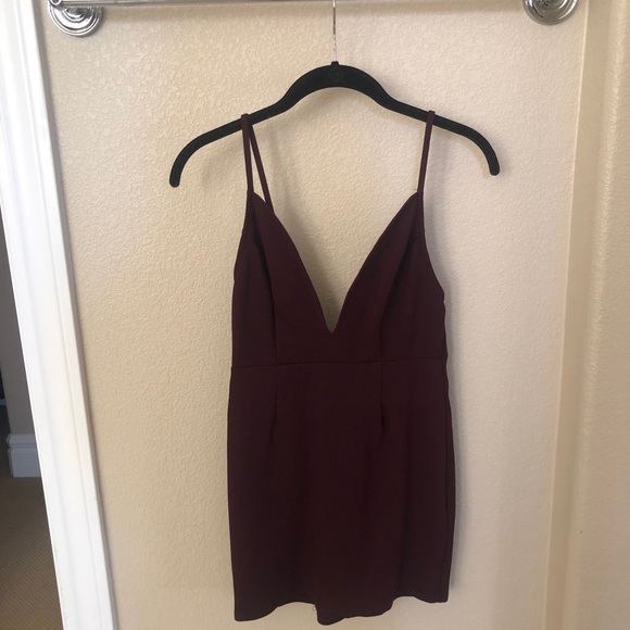TOBI Maroon Low Cut Front Dress - Picture 1 of 4
